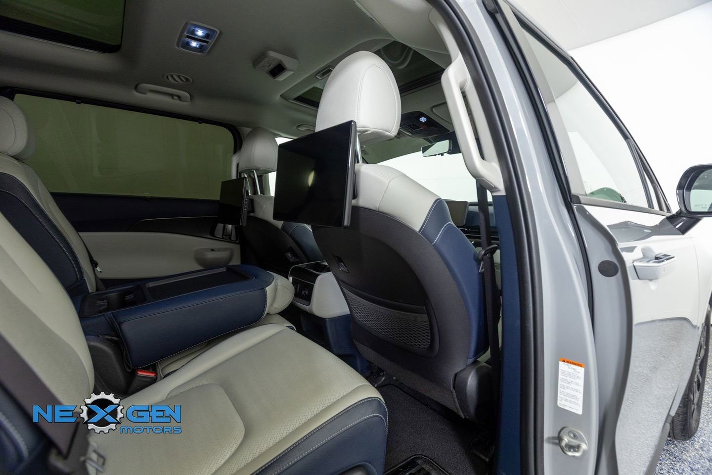 2025 Kia Carnival SX Prestige