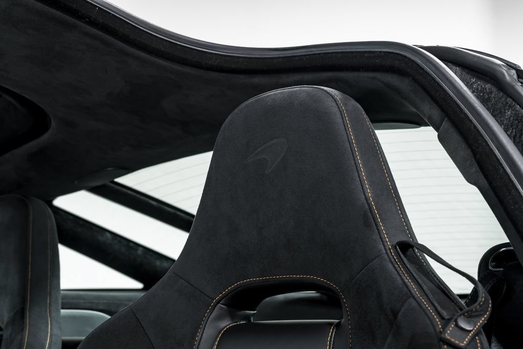 Used 2020 McLaren 720S Performance photo 18