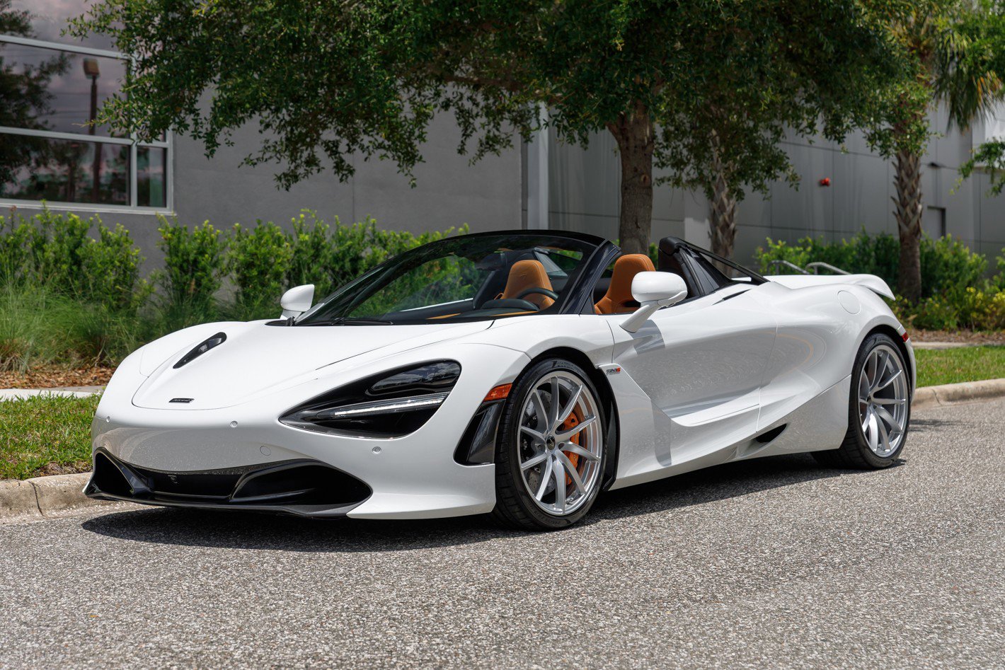 Used 2020 McLaren 720S Spider photo 24