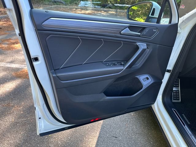 2023 Volkswagen Tiguan SEL R-Line