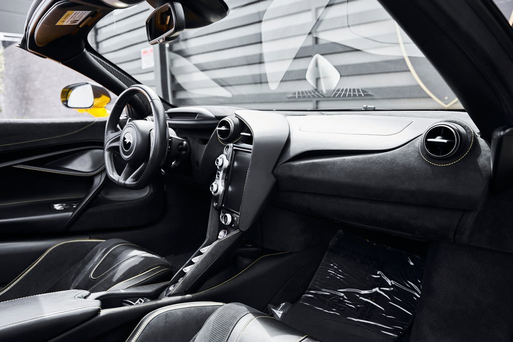 Used 2021 McLaren 720S Luxury photo 38