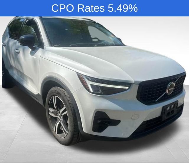 Used 2023 Volvo XC40 B5 Plus w/ Climate Package