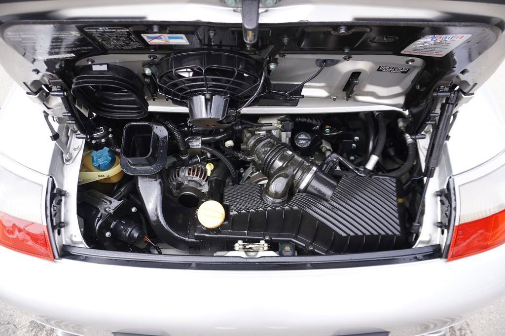 2001 Porsche 911 Carrera