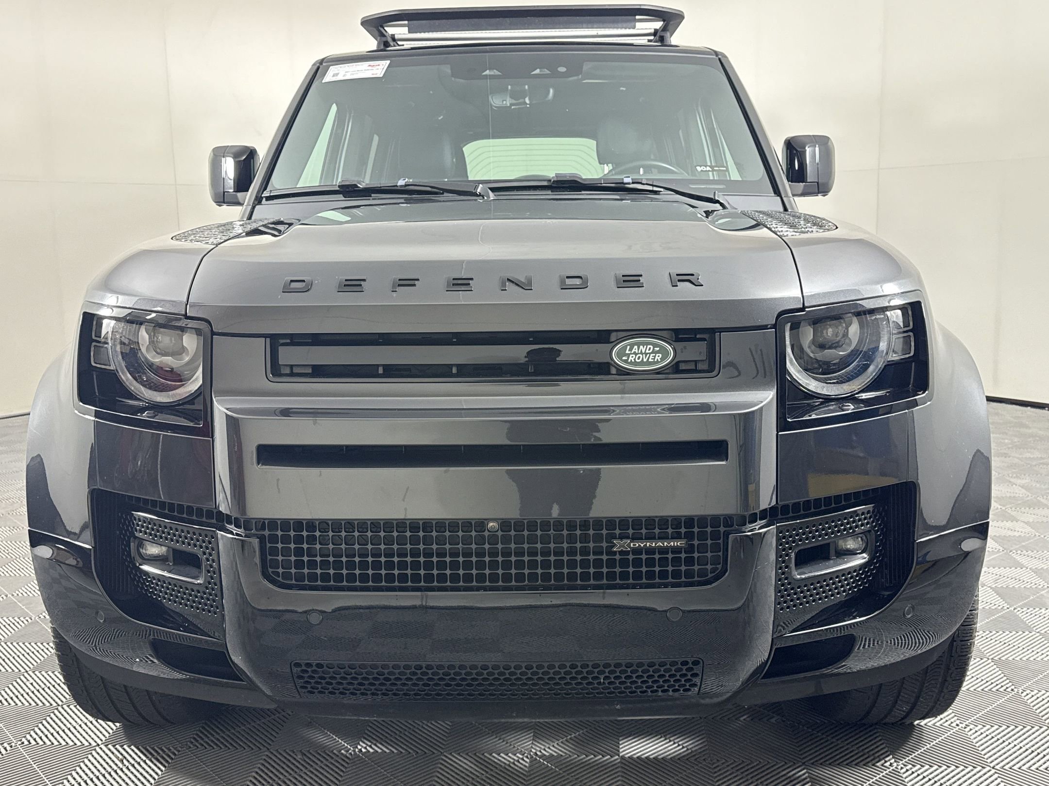 2023 Land Rover Defender 130 X-Dynamic SE