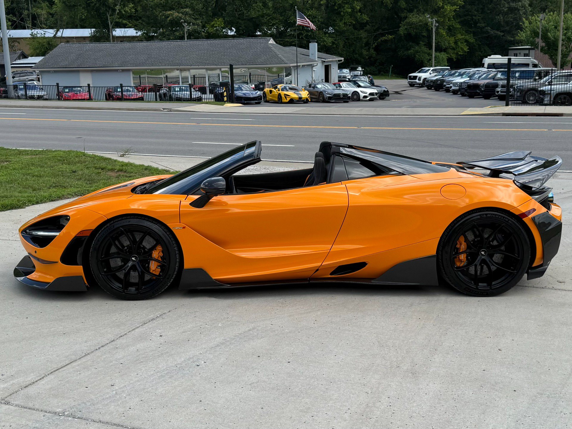 Used 2021 McLaren 720S Performance photo 11