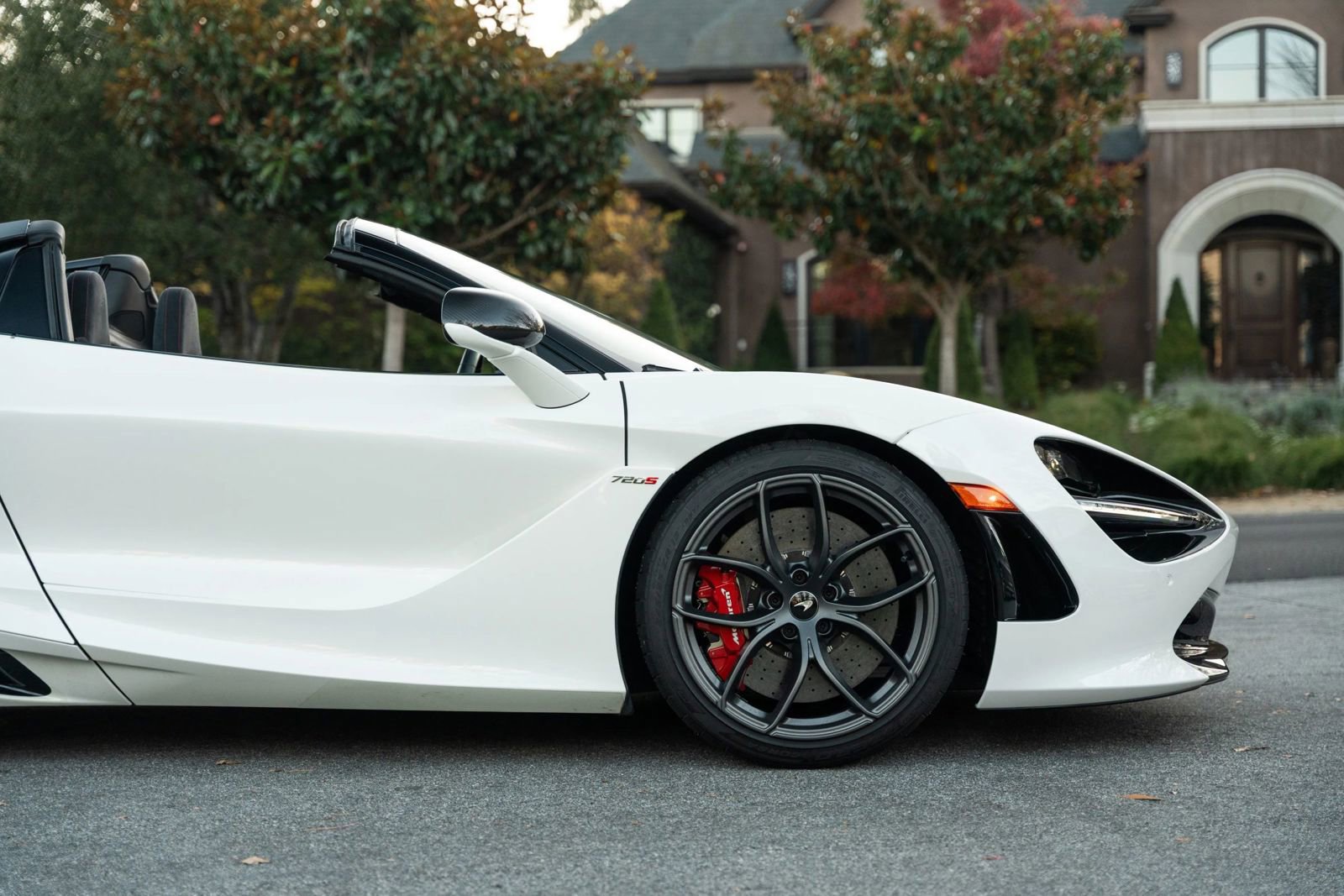 Used 2021 McLaren 720S Spider photo 11