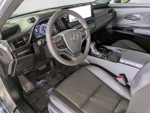 2025 Lexus ES 300h