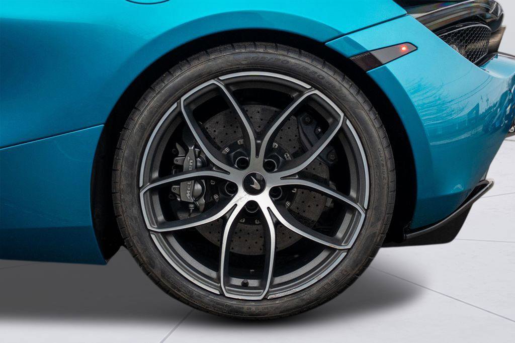 Used 2019 McLaren 720S Luxury photo 25