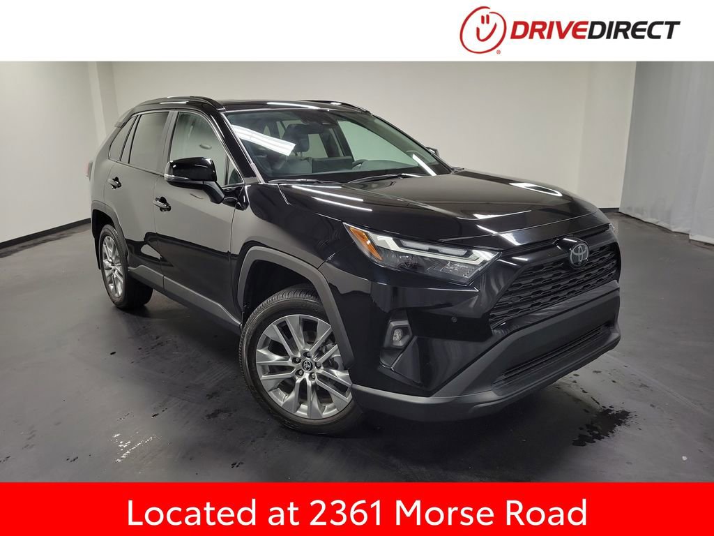 2023 Toyota Rav4 XLE Premium