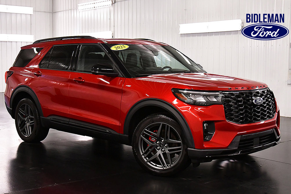 Used 2025 Ford Explorer ST-Line w/ Premium Package