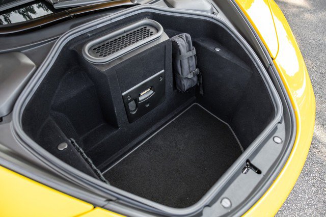 Used 2021 McLaren 720S Performance photo 32