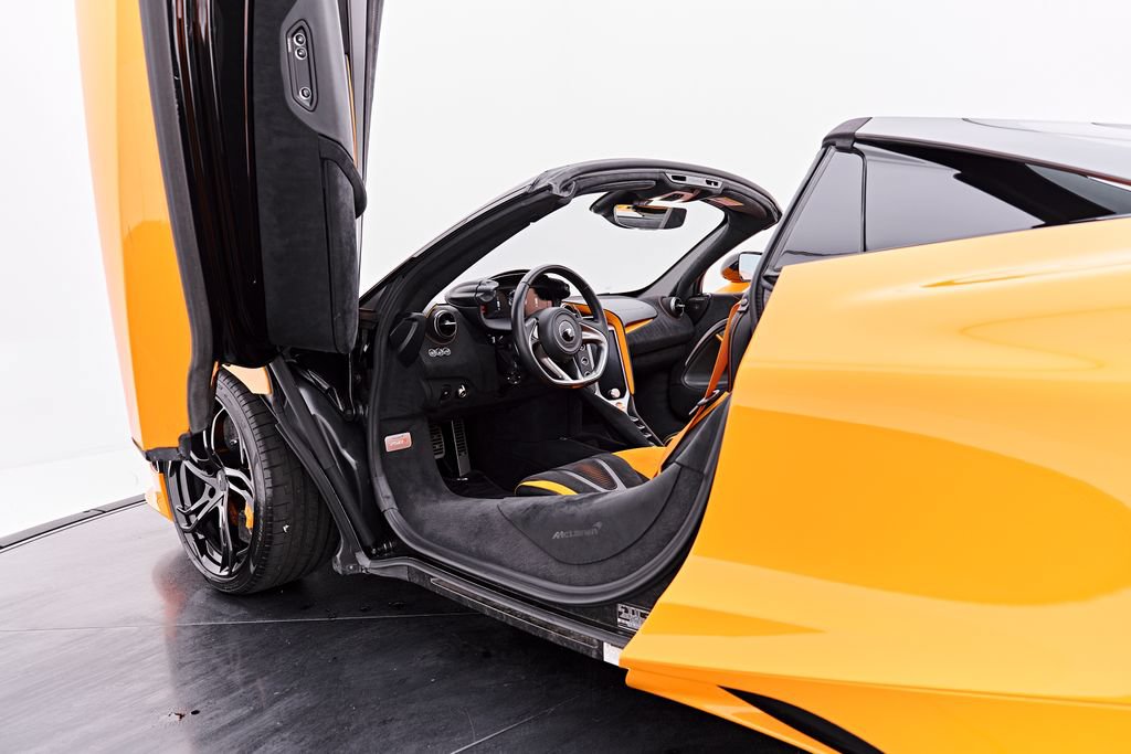 Used 2025 McLaren 750S Spider photo 50