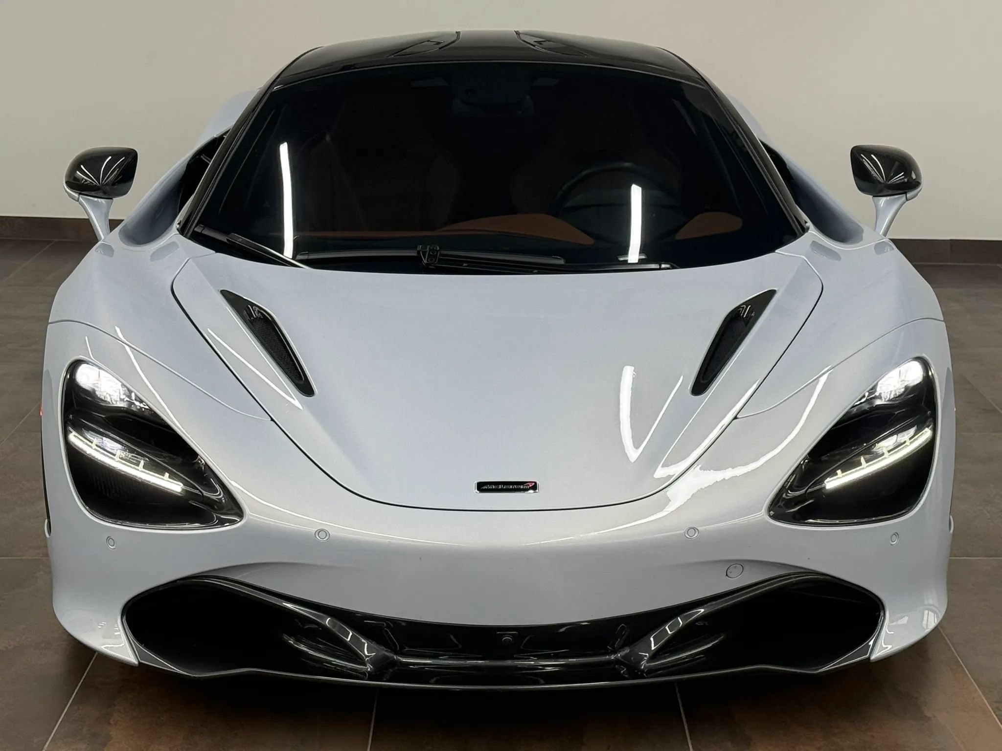 Used 2018 McLaren 720S photo 17