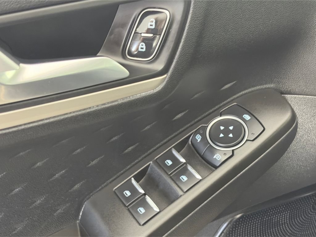 2020 Ford Escape SE Sport