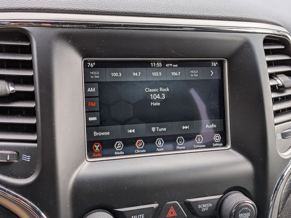 2020 Jeep Grand Cherokee Laredo