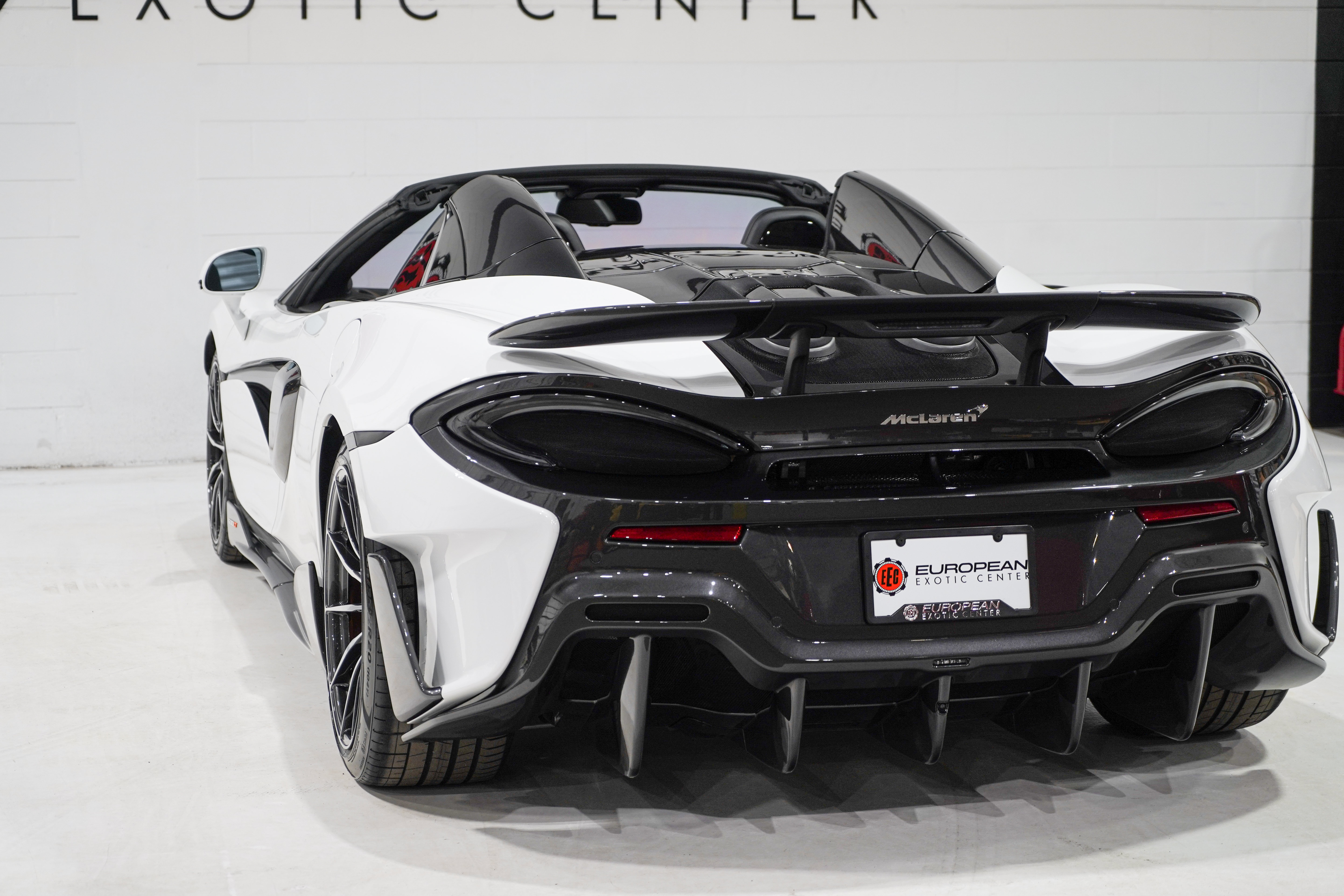Used 2020 McLaren 600LT Spider photo 40