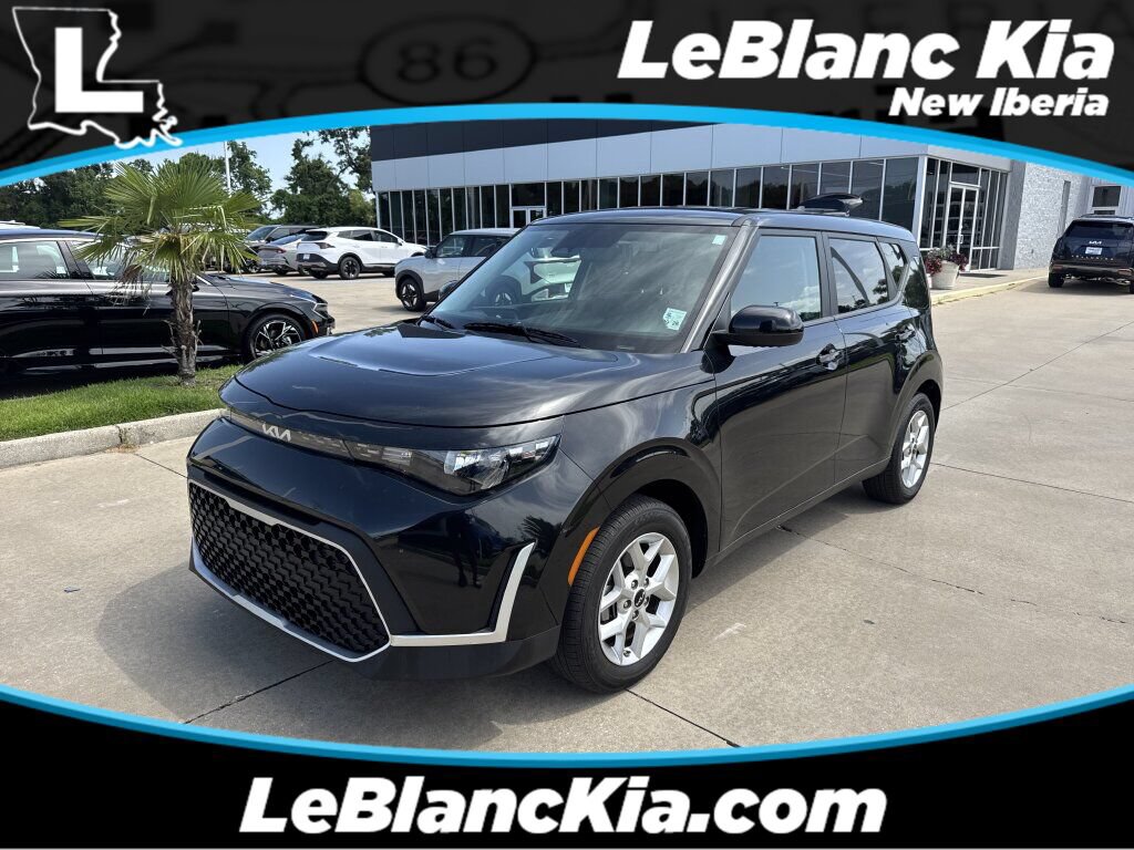 Certified 2024 Kia Soul LX w/ Option Group 015