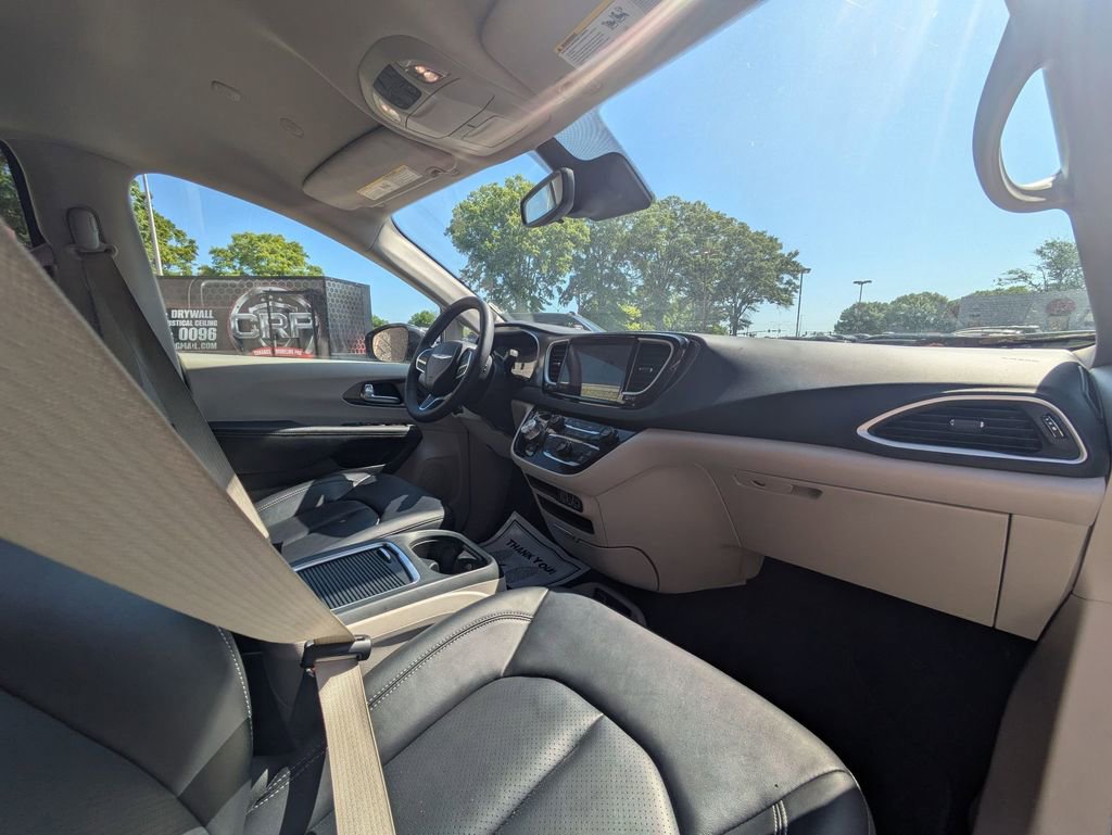 2024 Chrysler Pacifica Touring-L