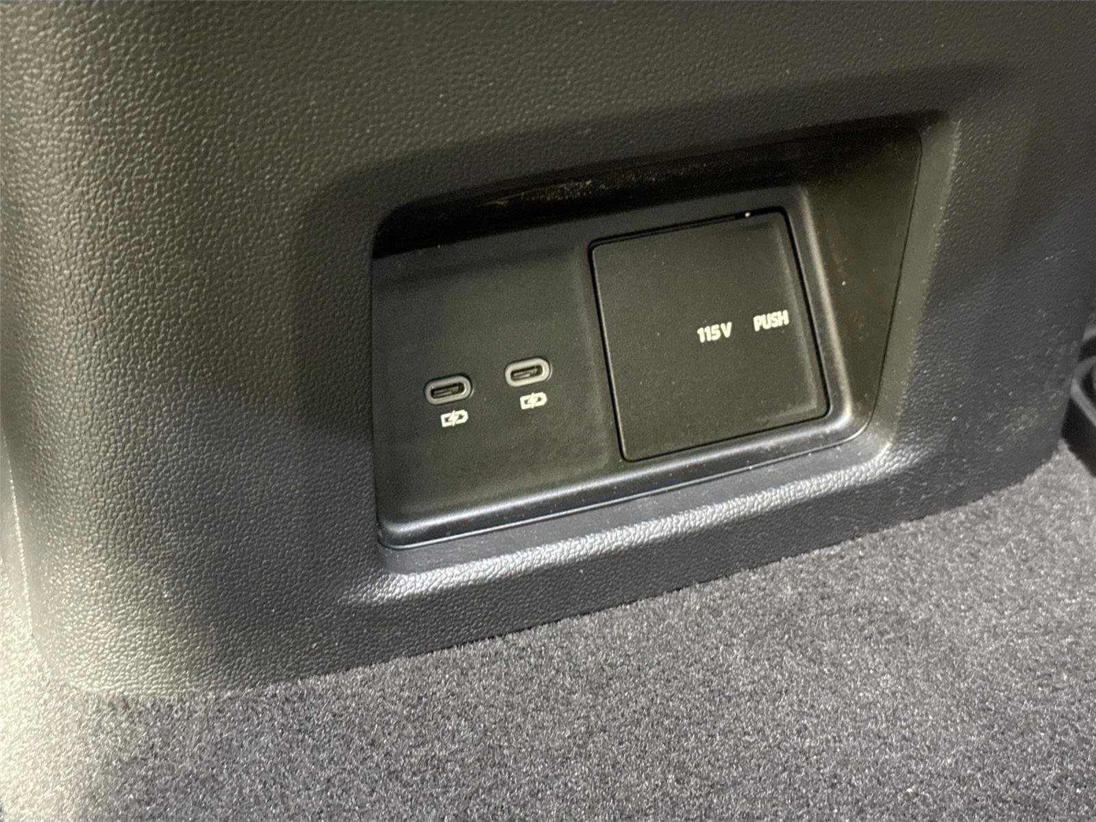 2024 Volkswagen Atlas SE