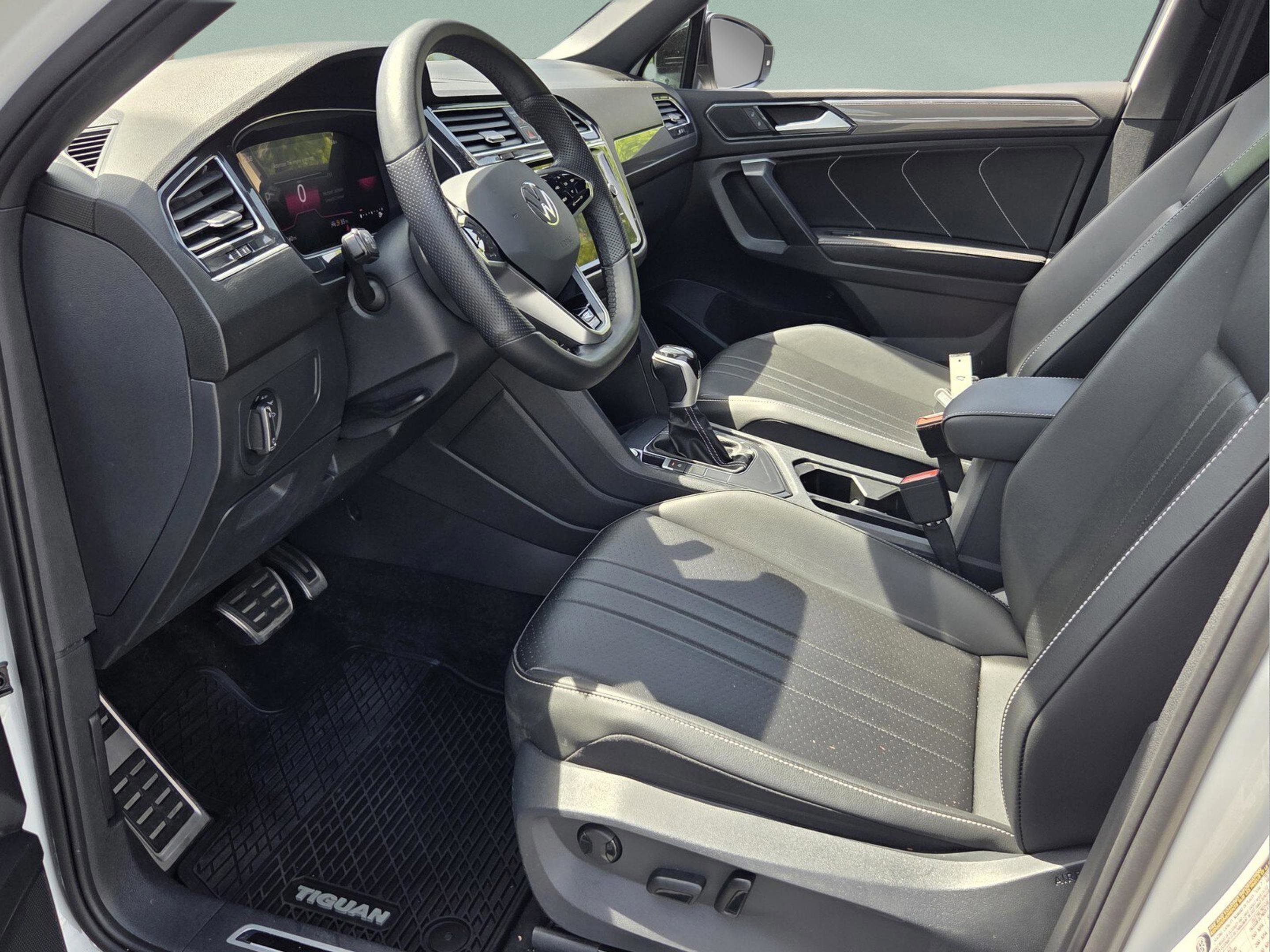 2024 Volkswagen Tiguan SE R-Line