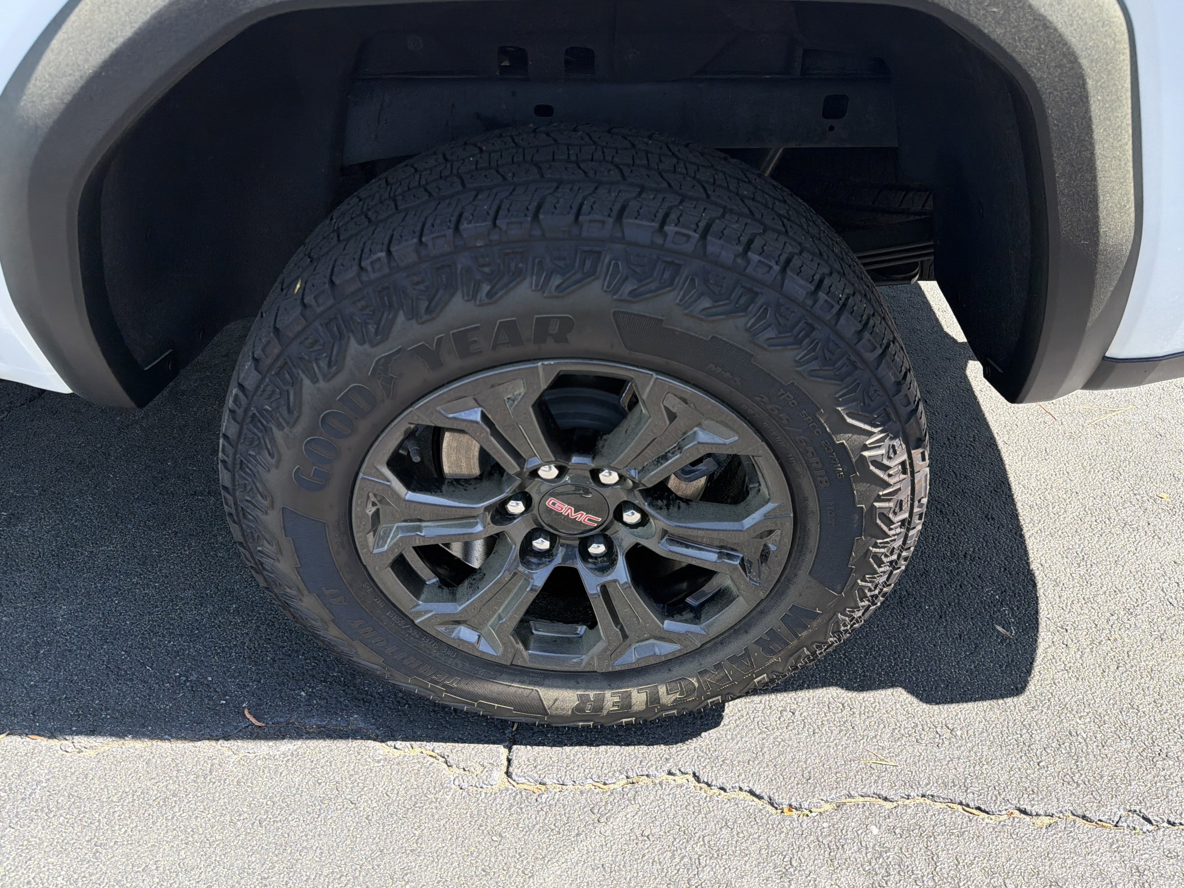 2025 GMC Canyon Elevation