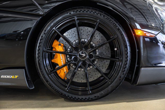 Used 2020 McLaren 600LT Spider photo 29