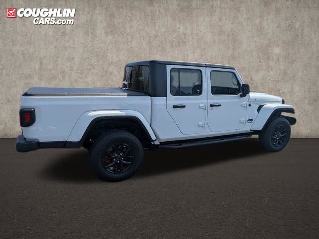 2022 Jeep Gladiator Sport