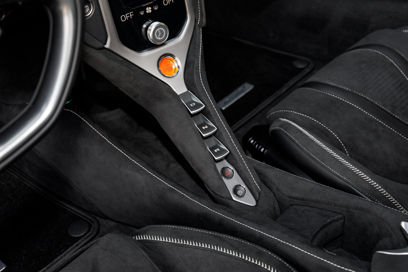 Used 2027 McLaren 750S photo 14