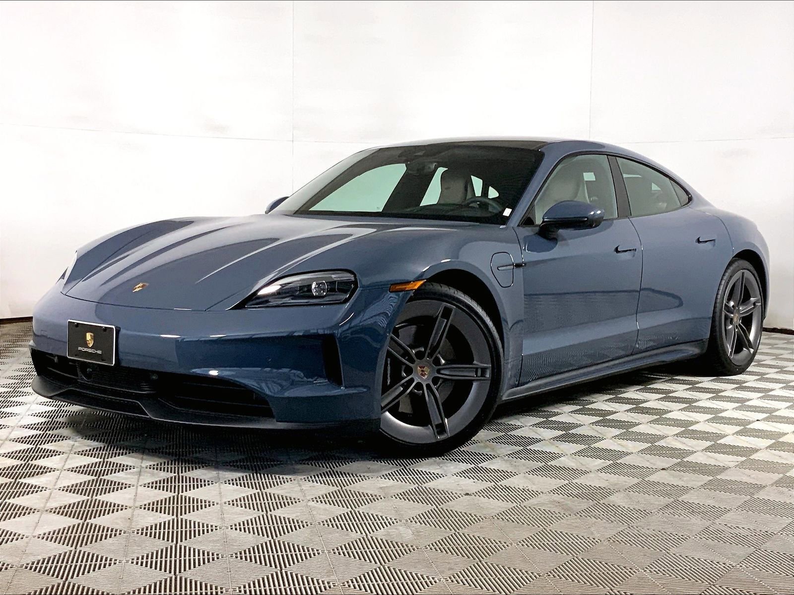 Used 2025 Porsche Taycan