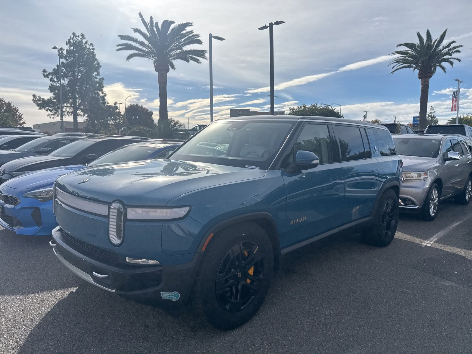2023 Rivian R1S Adventure