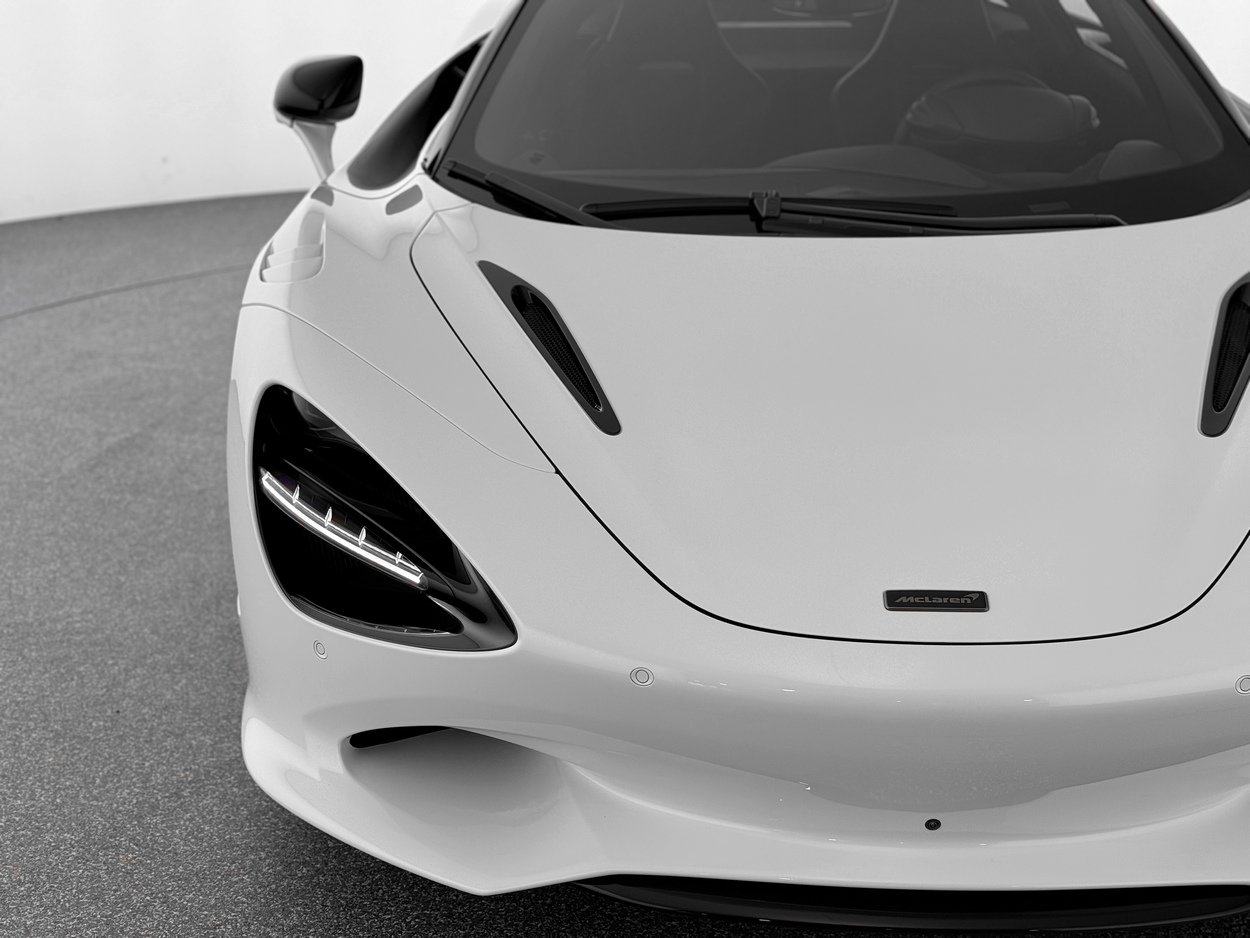 Used 2026 McLaren 750S photo 35