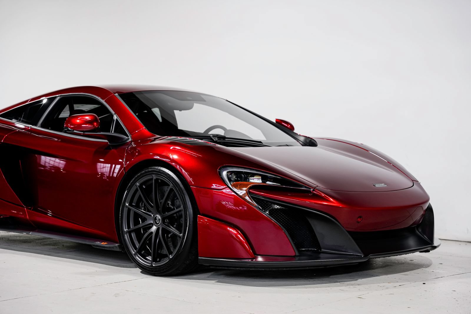 Used 2016 McLaren 675LT Coupe photo 36