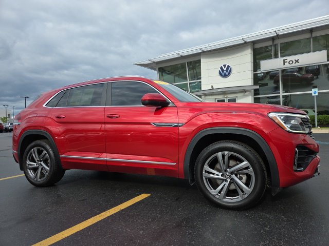 Used 2024 Volkswagen Atlas Cross Sport SEL R-Line w/ Adventure Package