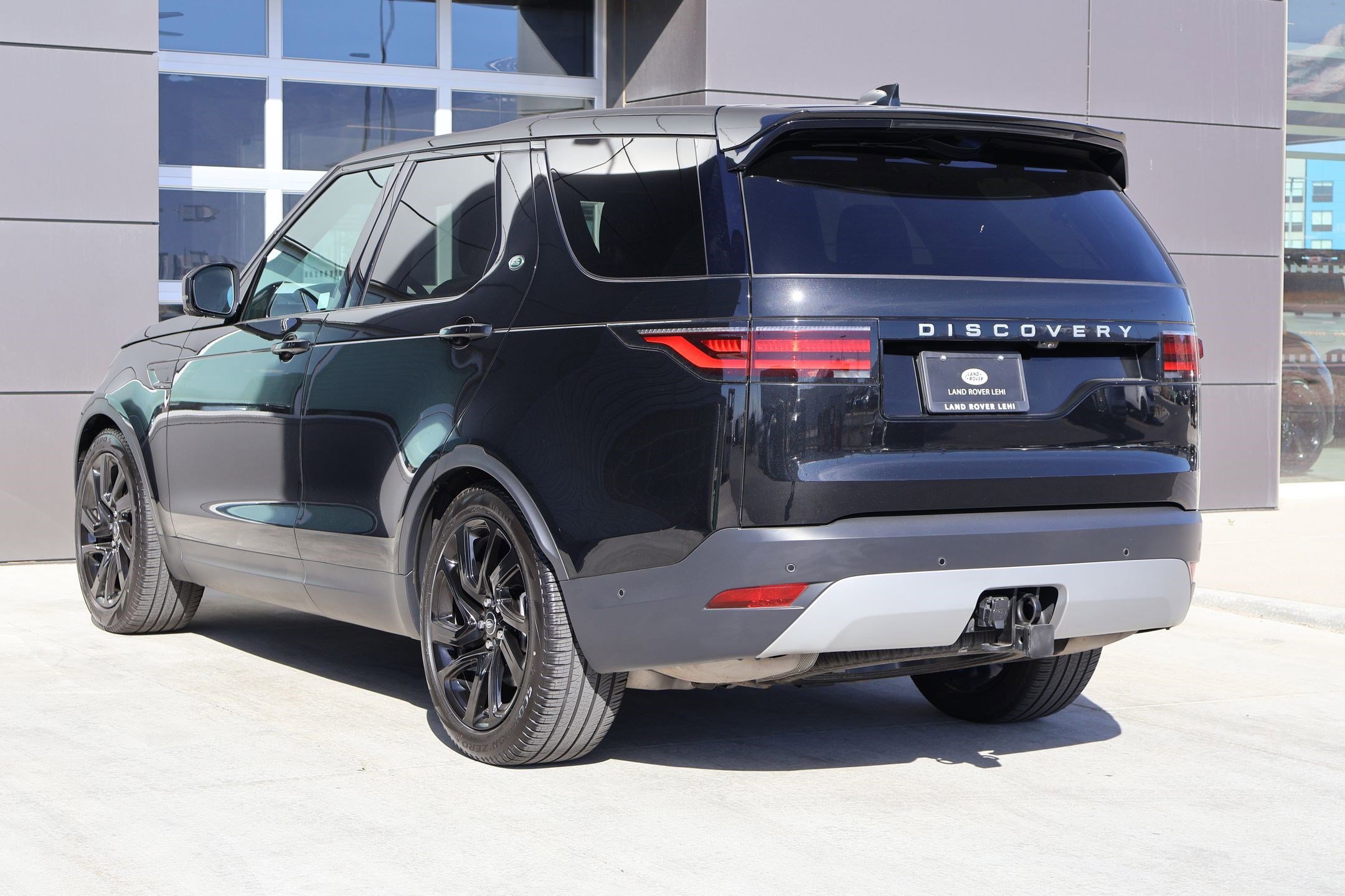 2025 Land Rover Discovery S