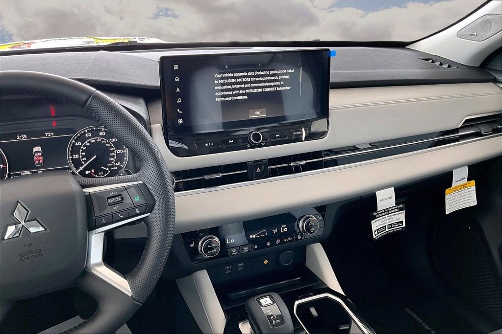 2026 Mitsubishi Outlander FWD