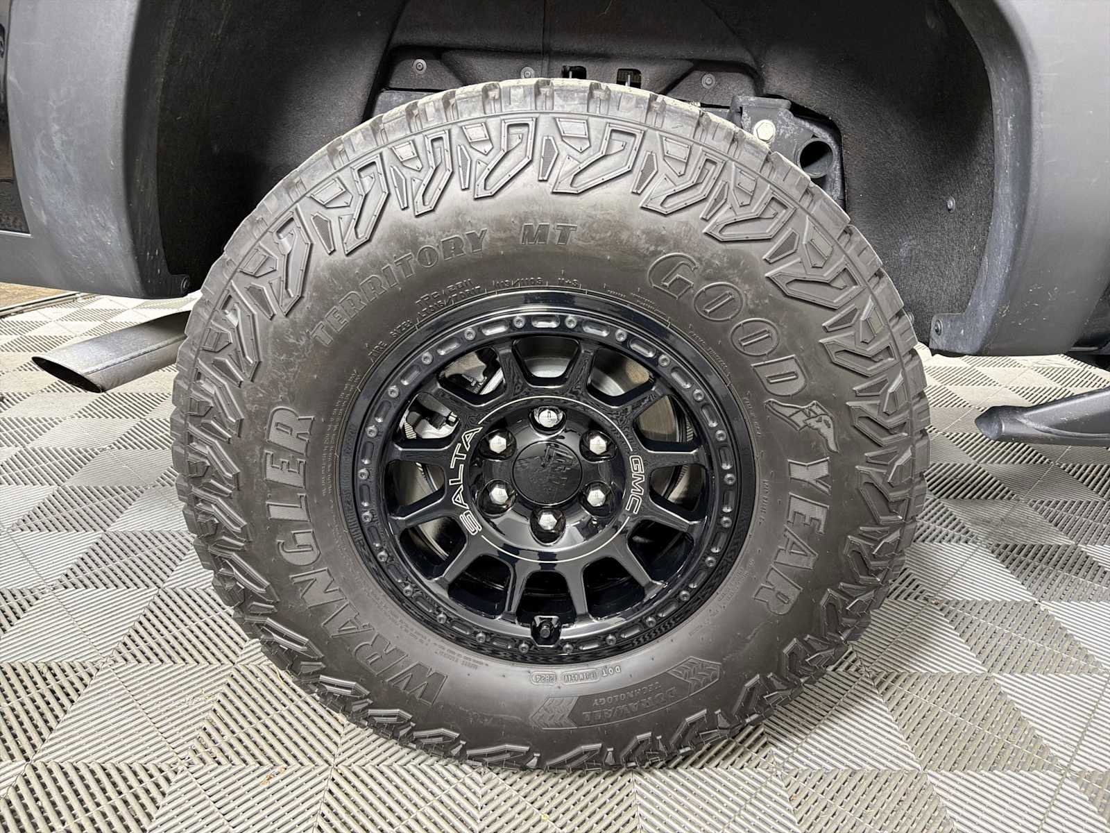 2024 GMC Canyon AT4X