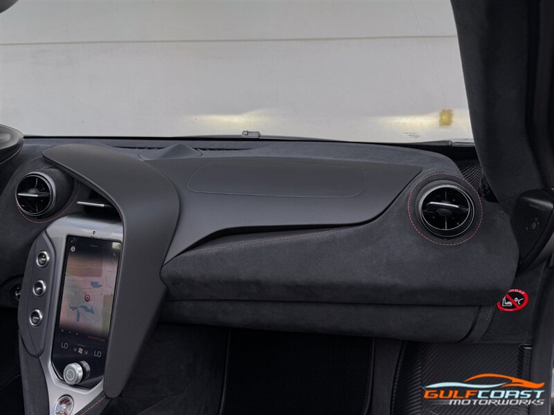 Used 2024 McLaren 750S Spider photo 33