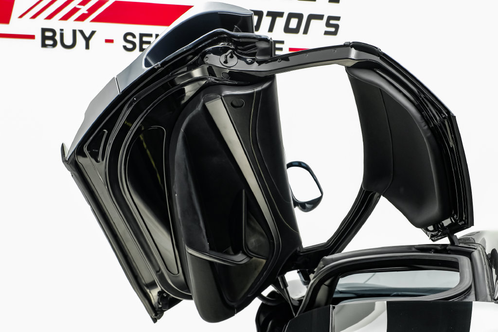 Used 2018 McLaren 720S Performance photo 33