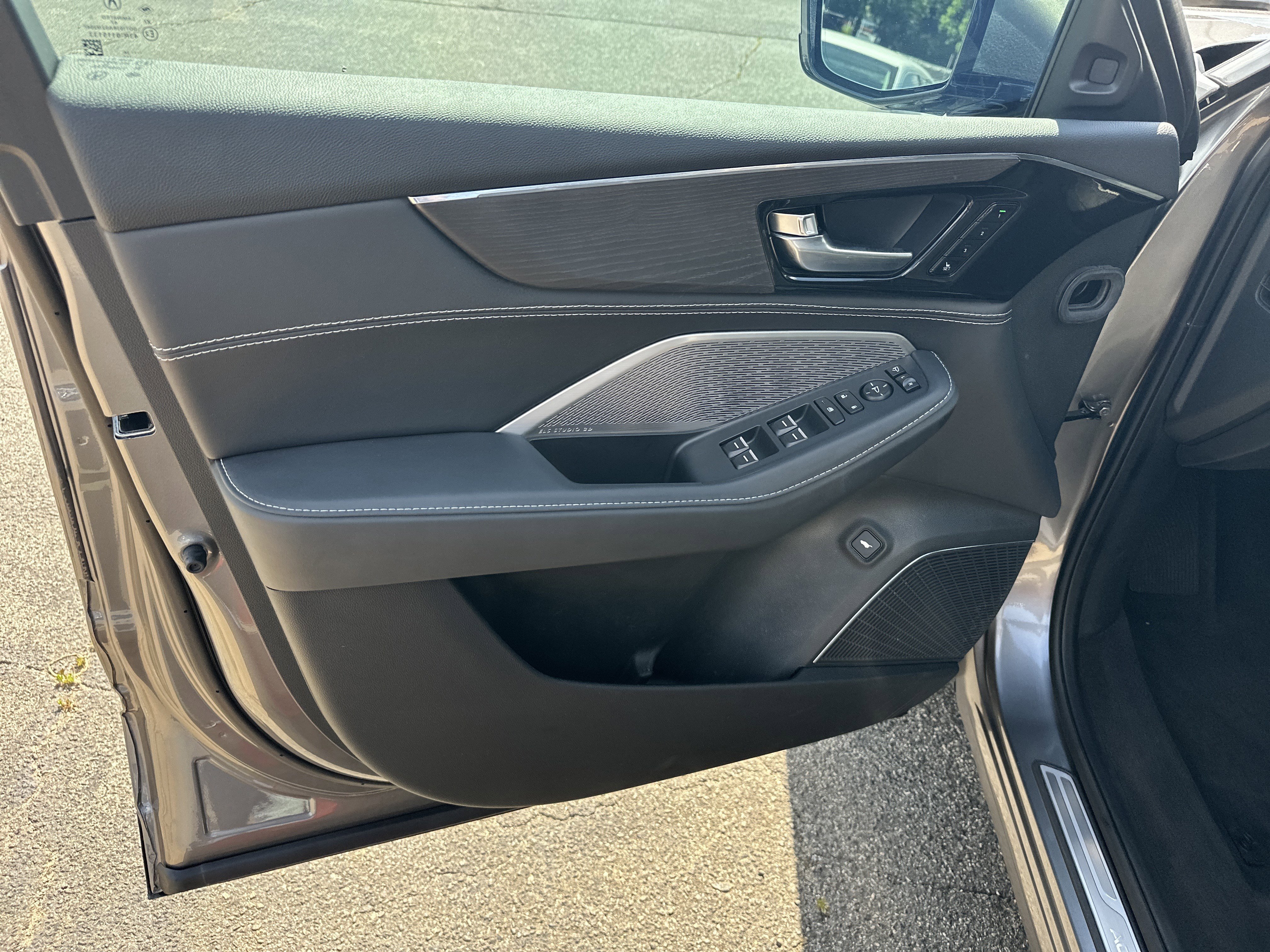 2024 Acura MDX SH-AWD w/ Advance Package