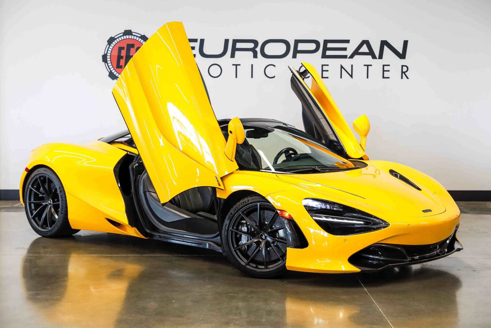 Used 2022 McLaren 720S Performance 2