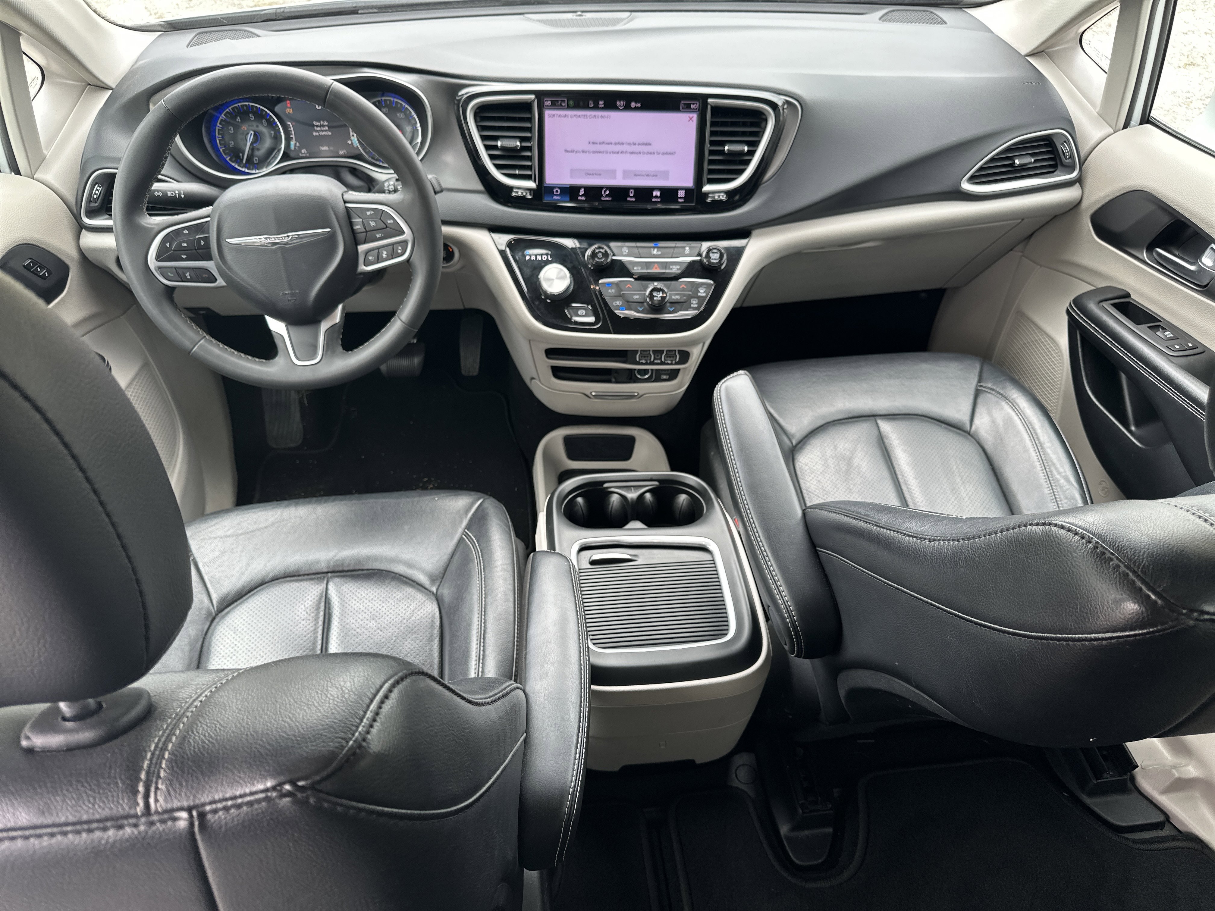 2022 Chrysler Pacifica Touring-L