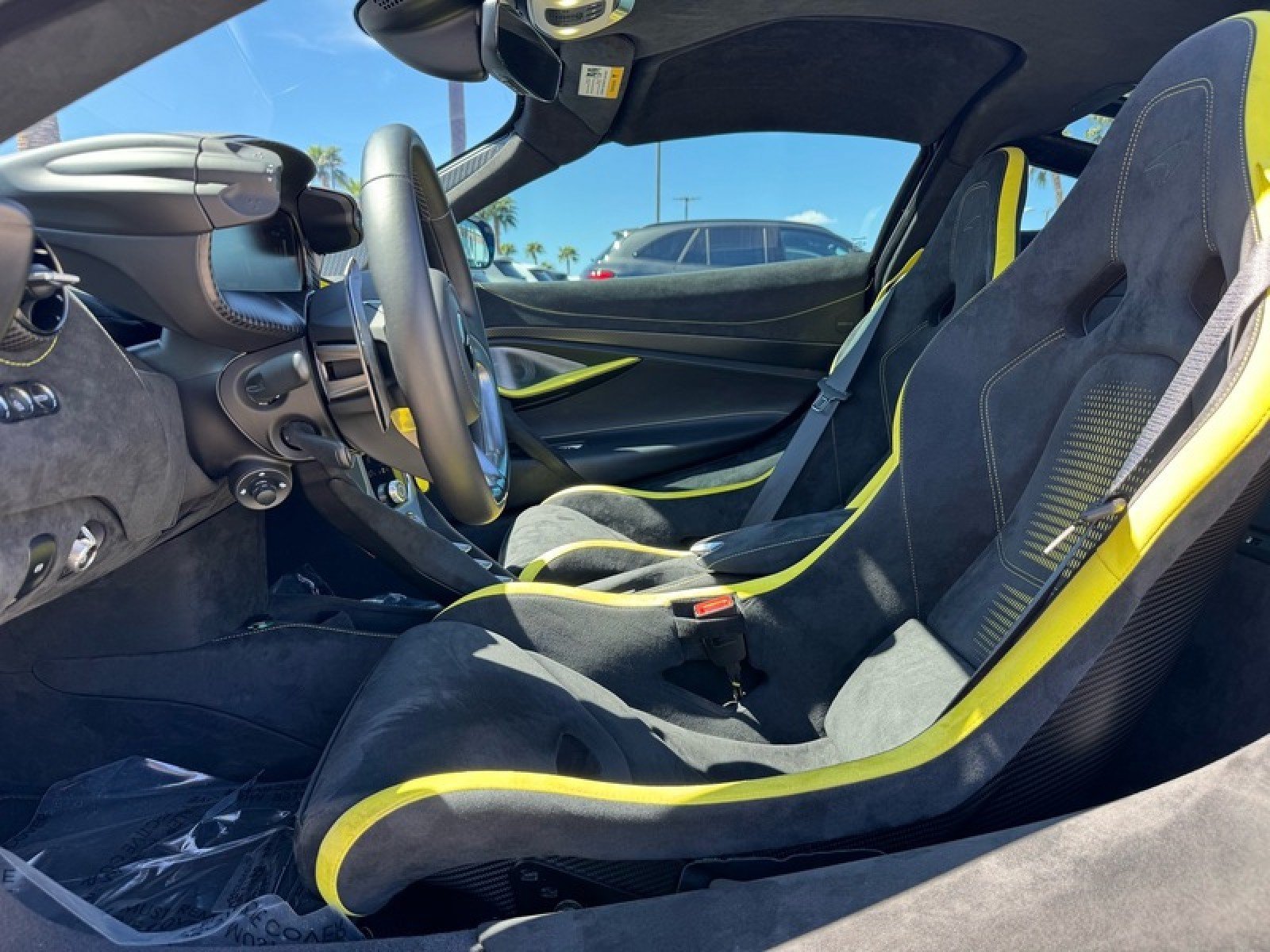 Used 2024 McLaren 750S photo 14