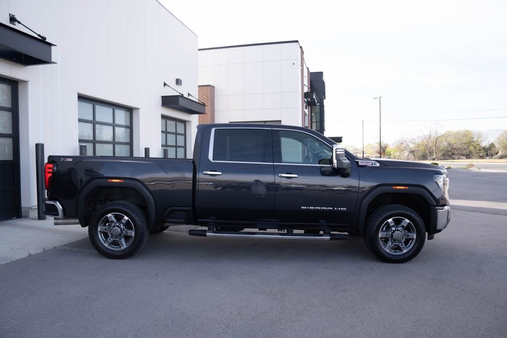 2025 GMC Sierra 3500 SLT