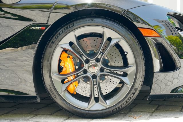 Used 2018 McLaren 720S Performance photo 36