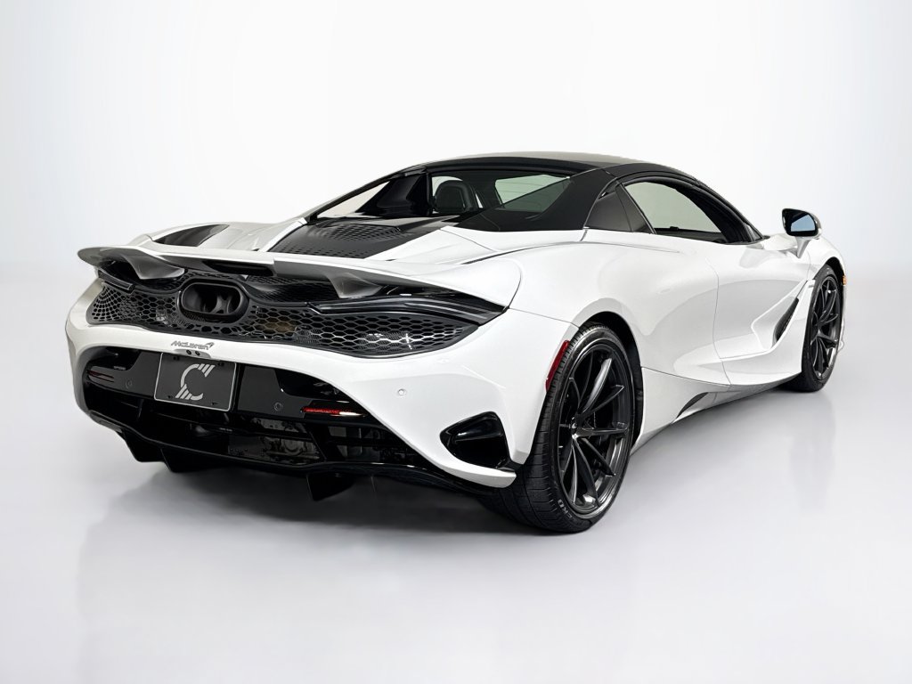 Used 2027 McLaren 750S Spider photo 5