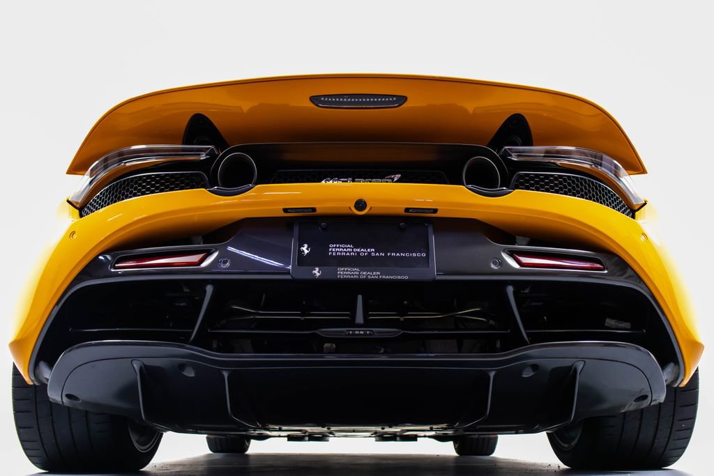 Used 2021 McLaren 720S Performance photo 24