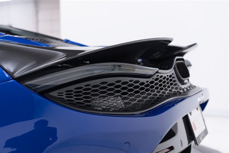 Used 2024 McLaren 750S Spider photo 32