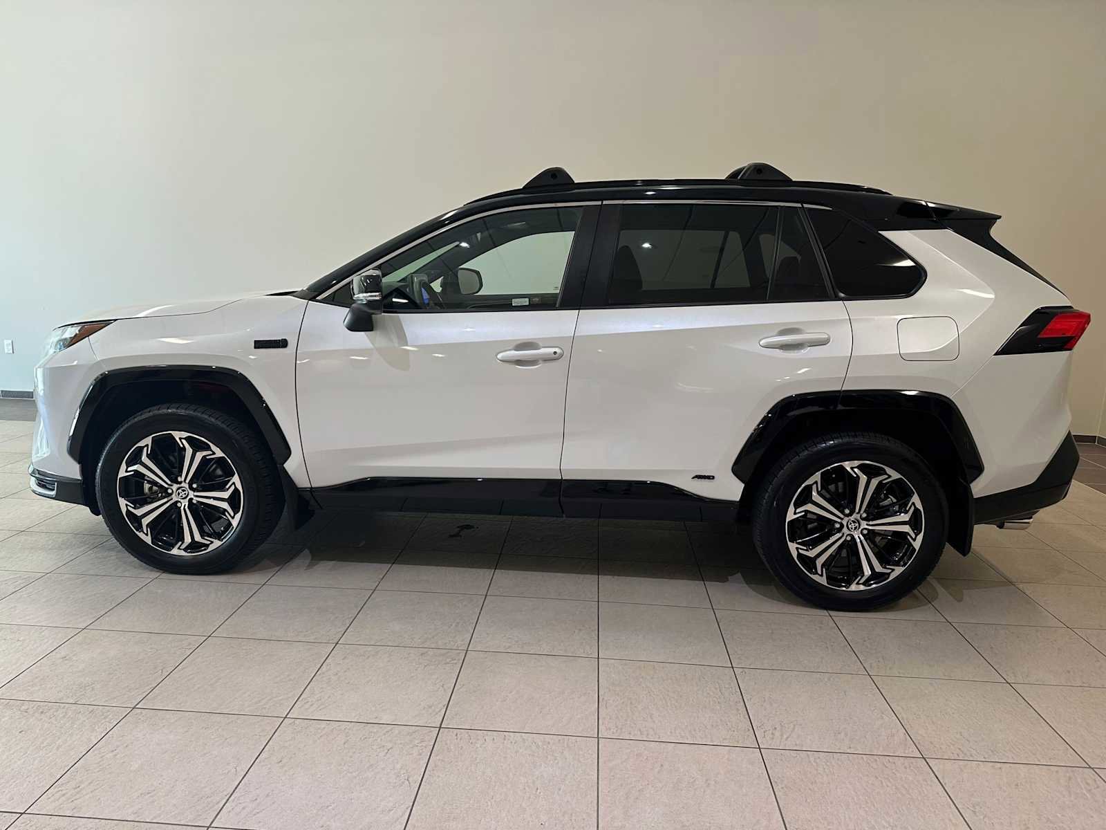 2024 Toyota RAV4 XSE