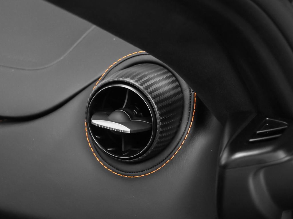 Used 2025 McLaren 750S Spider photo 19