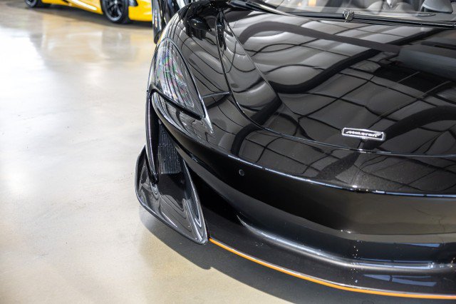 Used 2020 McLaren 600LT Spider photo 11
